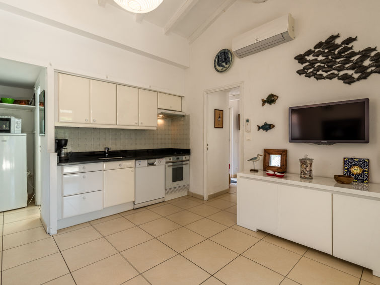Search and Stay destination Porto-Vecchio, Corse - France from AU$ 312. Villa Orcino