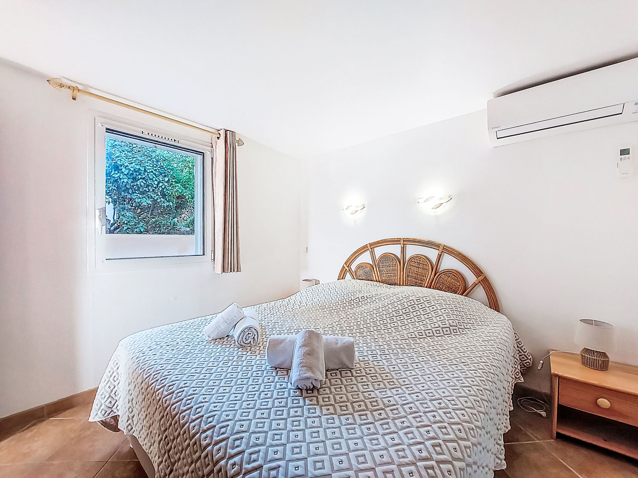 Marina Di Santa Giulia-Binnen