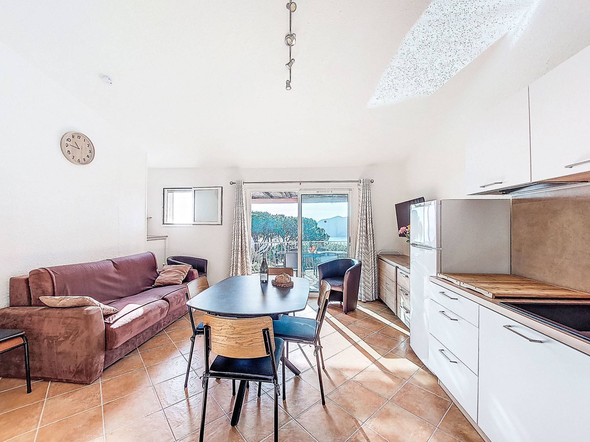 Marina Di Santa Giulia-Binnen