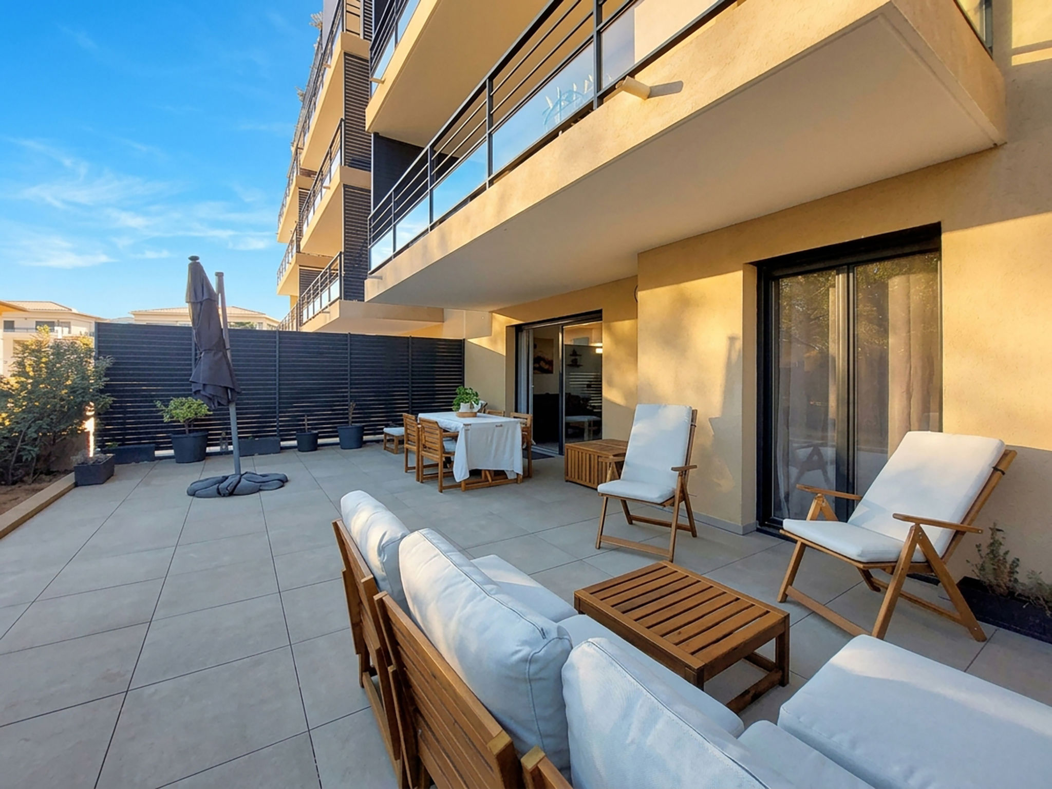 Victoria — Terrace (4 of 23)
