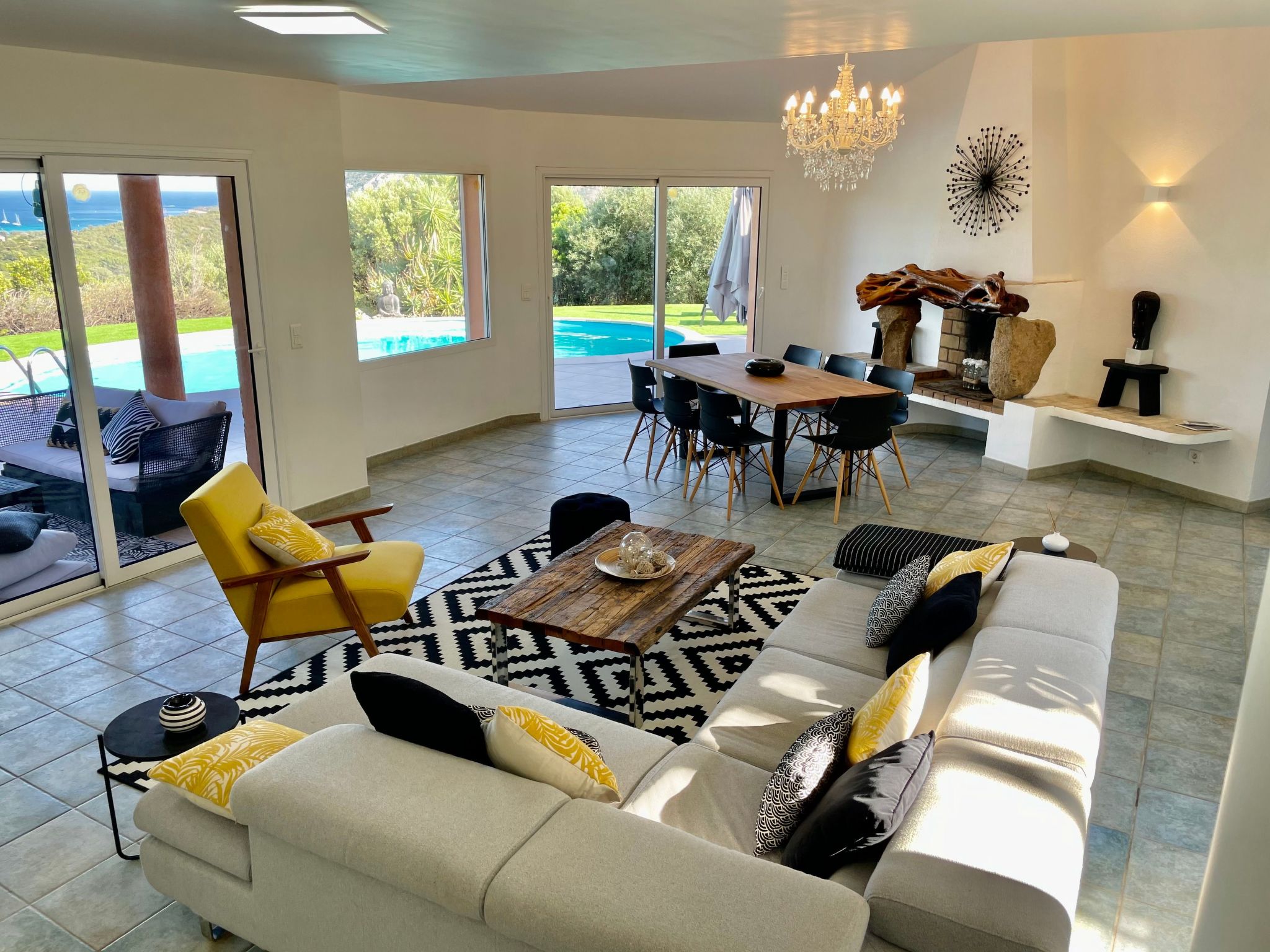 Ferienvilla "Azura" mit eigenem Pool-Binnen