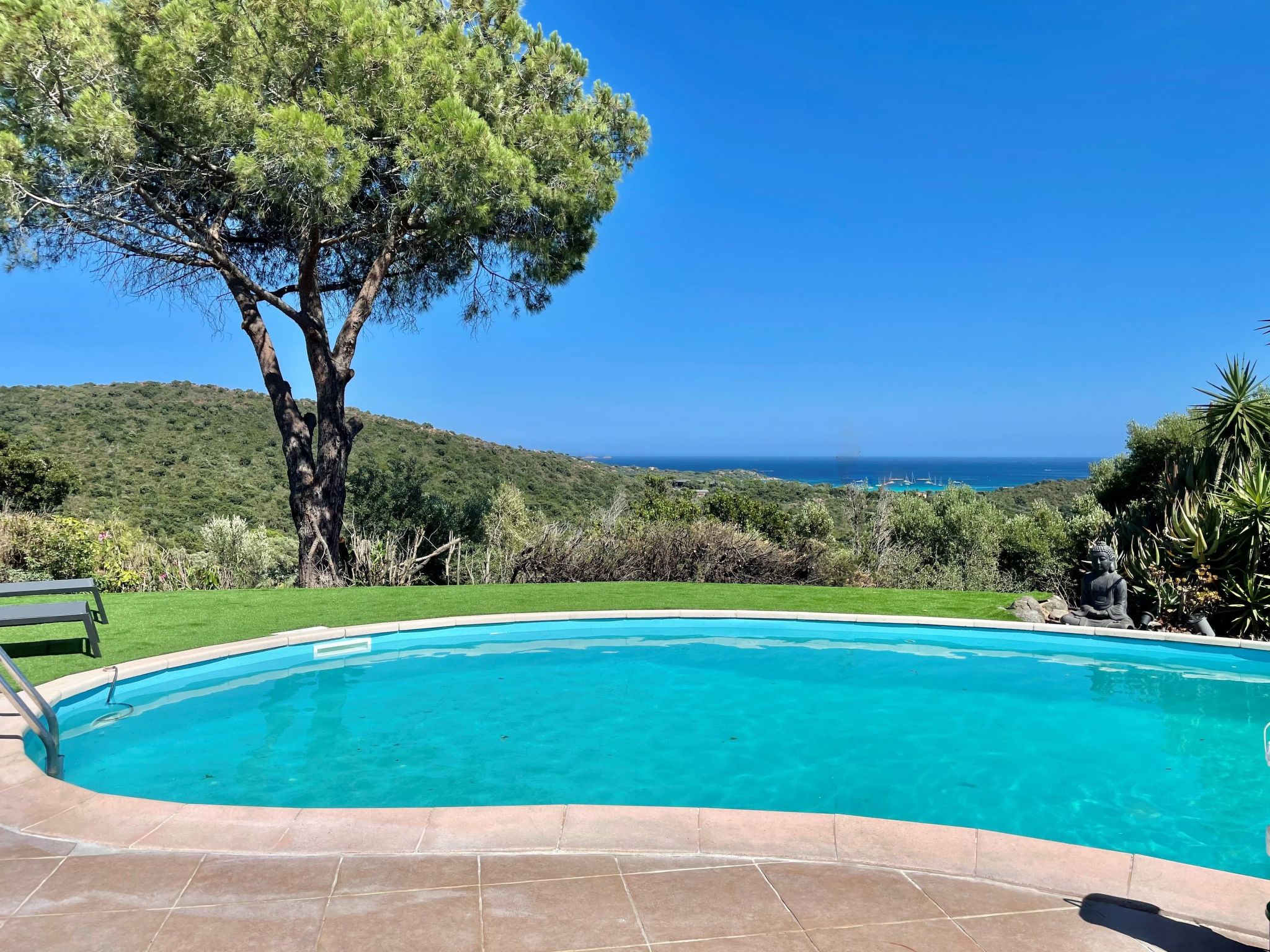 Ferienvilla "Azura" mit eigenem Pool-Binnen