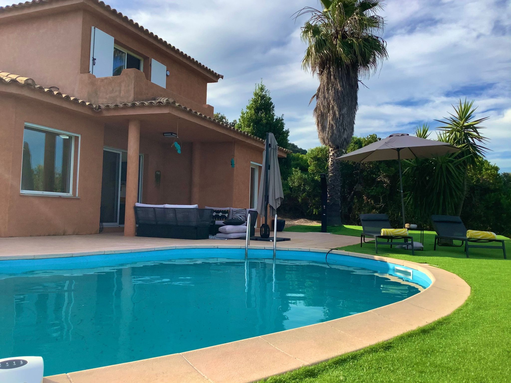 Ferienvilla "Azura" mit eigenem Pool-Binnen