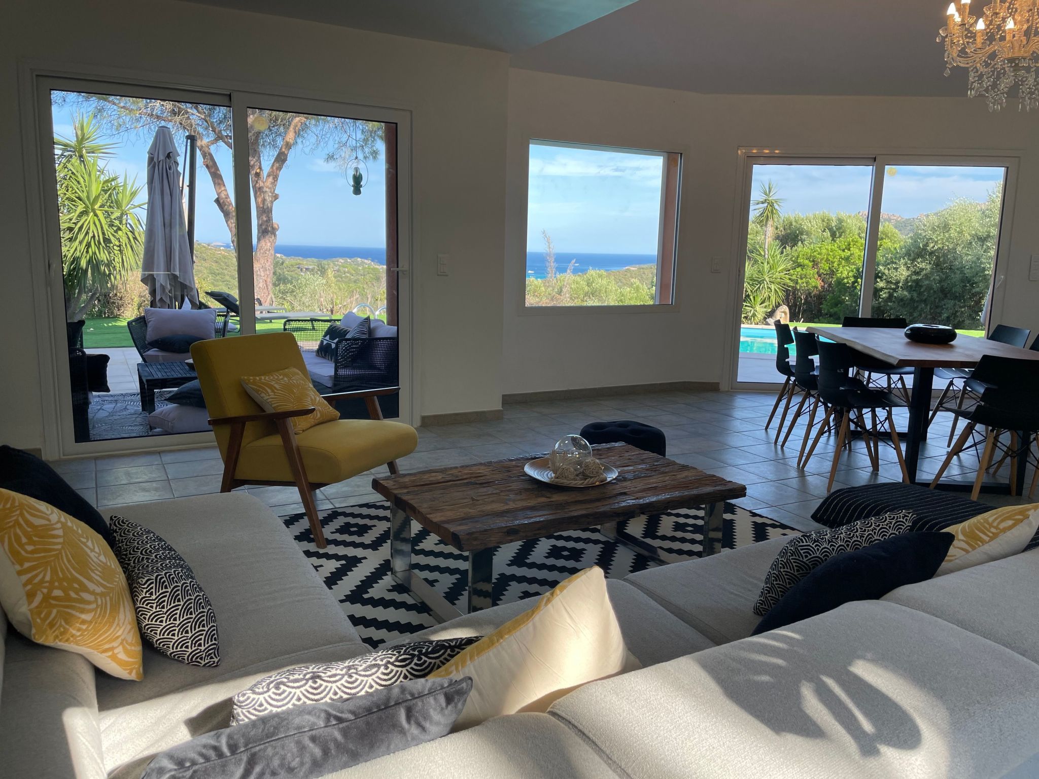 Photo of Ferienvilla "Azura" mit eigenem Pool