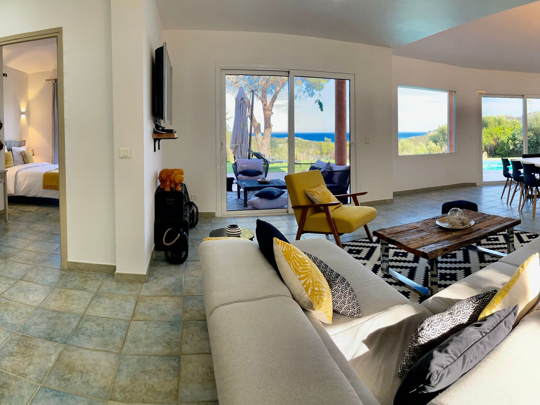 Ferienvilla "Azura" mit eigenem Pool-Binnen