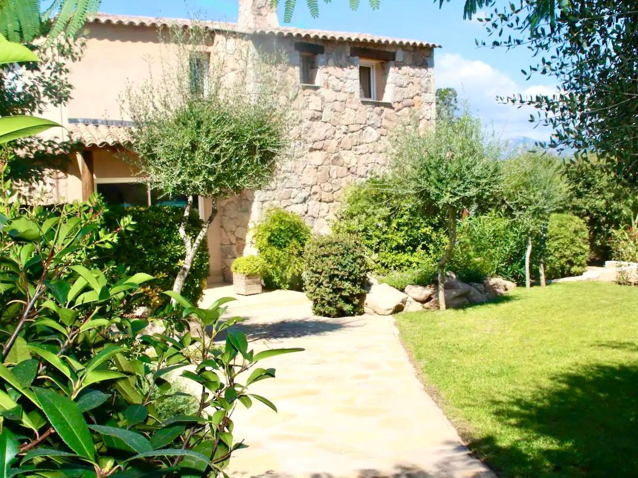 Luxusvilla aus Stein Concadoro-Drinnen