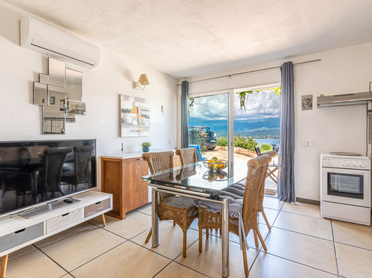 Search and Stay destination Porto-Vecchio, Corse - France from AU$ 208. Casa Laetitia T2