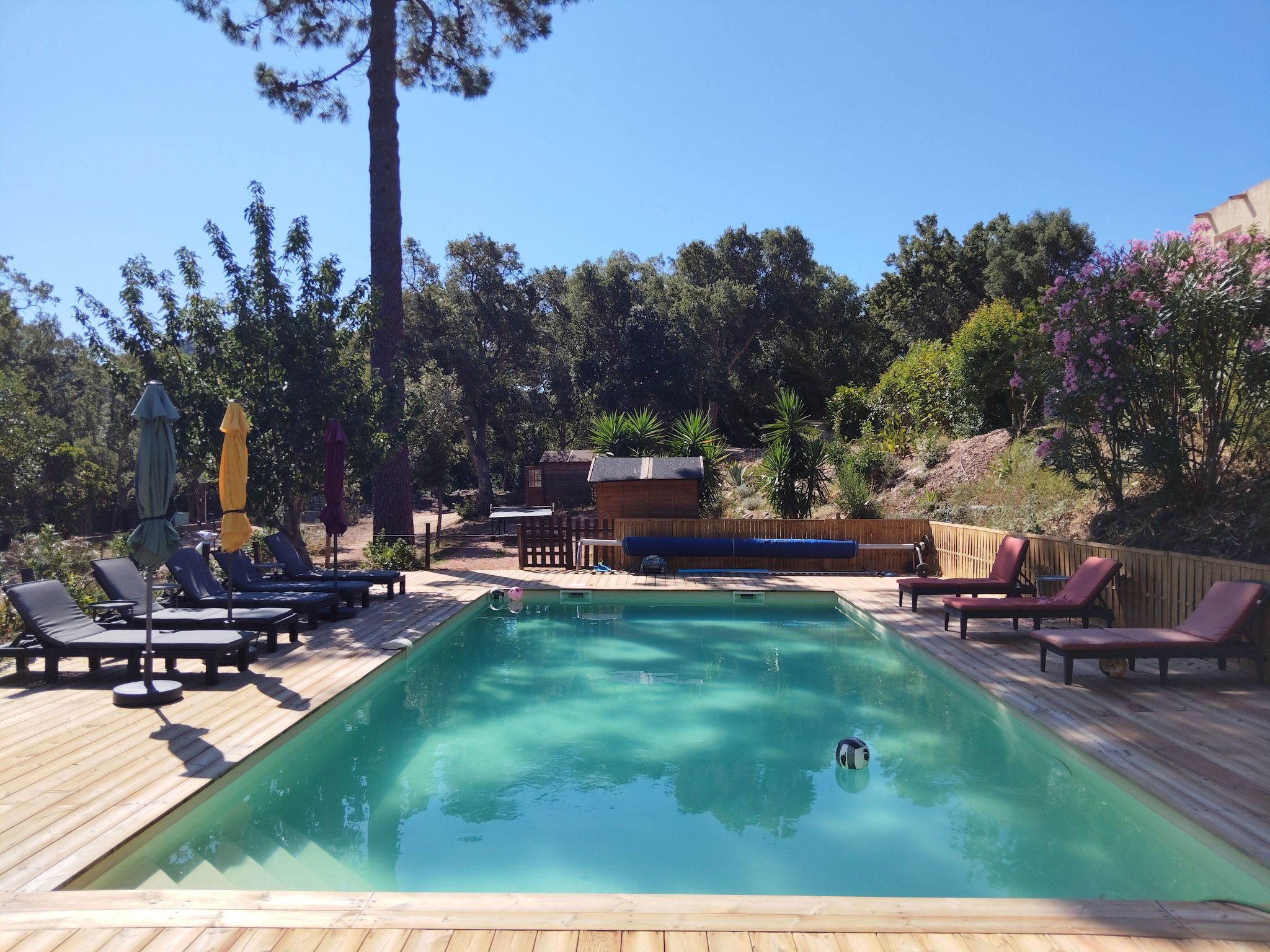 Gites Albareddu-Outside