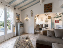 Vrijstaande woning met grote tuin op 250 meter van het strand van Sainte Lucie - thumbnail 4