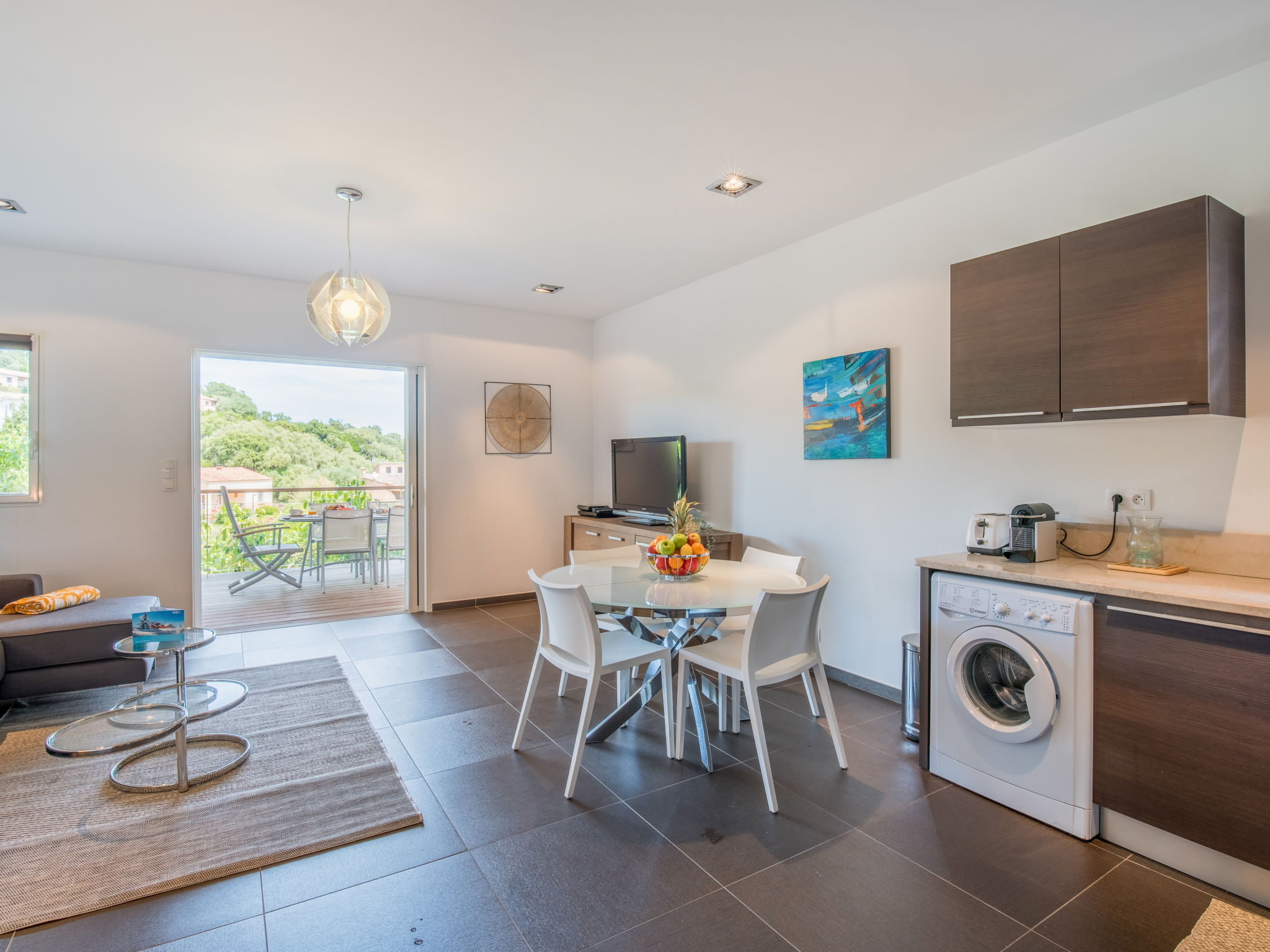 Kitchen / Dining Room
