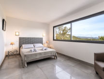Villa Lamas: Moderne oase nabij Pinarellu, Corsica - thumbnail 5