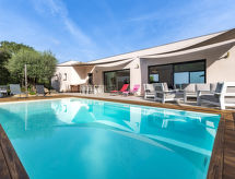 Villa Lamas: Moderne oase nabij Pinarellu, Corsica - thumbnail 1