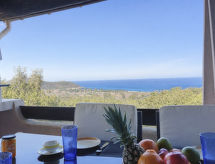 Vrijstaande woning met tuin op 1,3 km van zee in Sainte Lucie Porto Vecchio - thumbnail 3