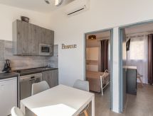 Appartement Mustella: Vakantie aan zee in Solenzara, op 50 meter van het strand - thumbnail 4