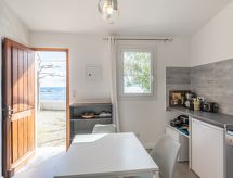 Appartement Mustella: Vakantie aan zee in Solenzara, op 50 meter van het strand - thumbnail 3