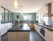 Centraal gelegen vakantiewoning in Aléria, op loopafstand van zee en strand - thumbnail 5