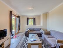 Vrijstaand vakantiehuis voor 10 personen met zwembad en uitzicht bij Ghisonaccia - thumbnail 6