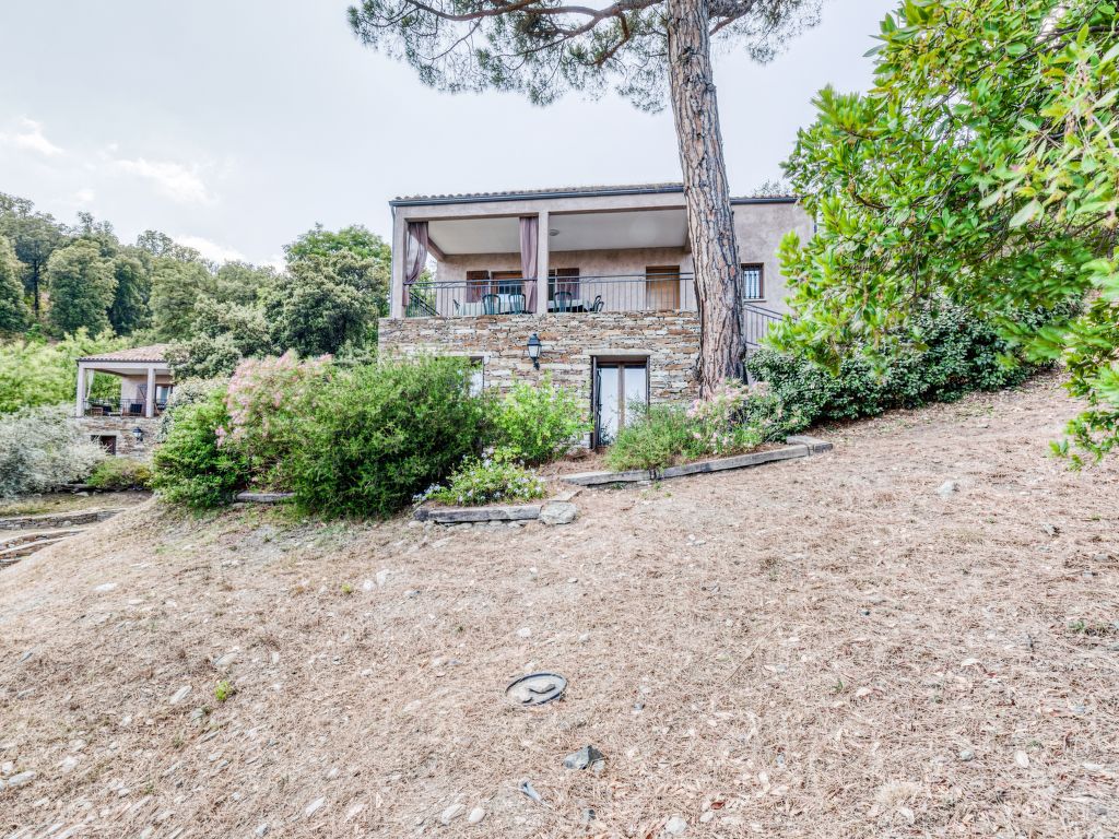 A Mandria — House