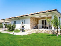 Moderne vakantiewoning voor 6 personen vlakbij strand Ghisonaccia - thumbnail 2