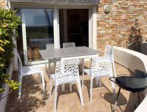Appartement vlakbij zee met zwembad en omheinde tuin in Ghisonaccia - thumbnail 2