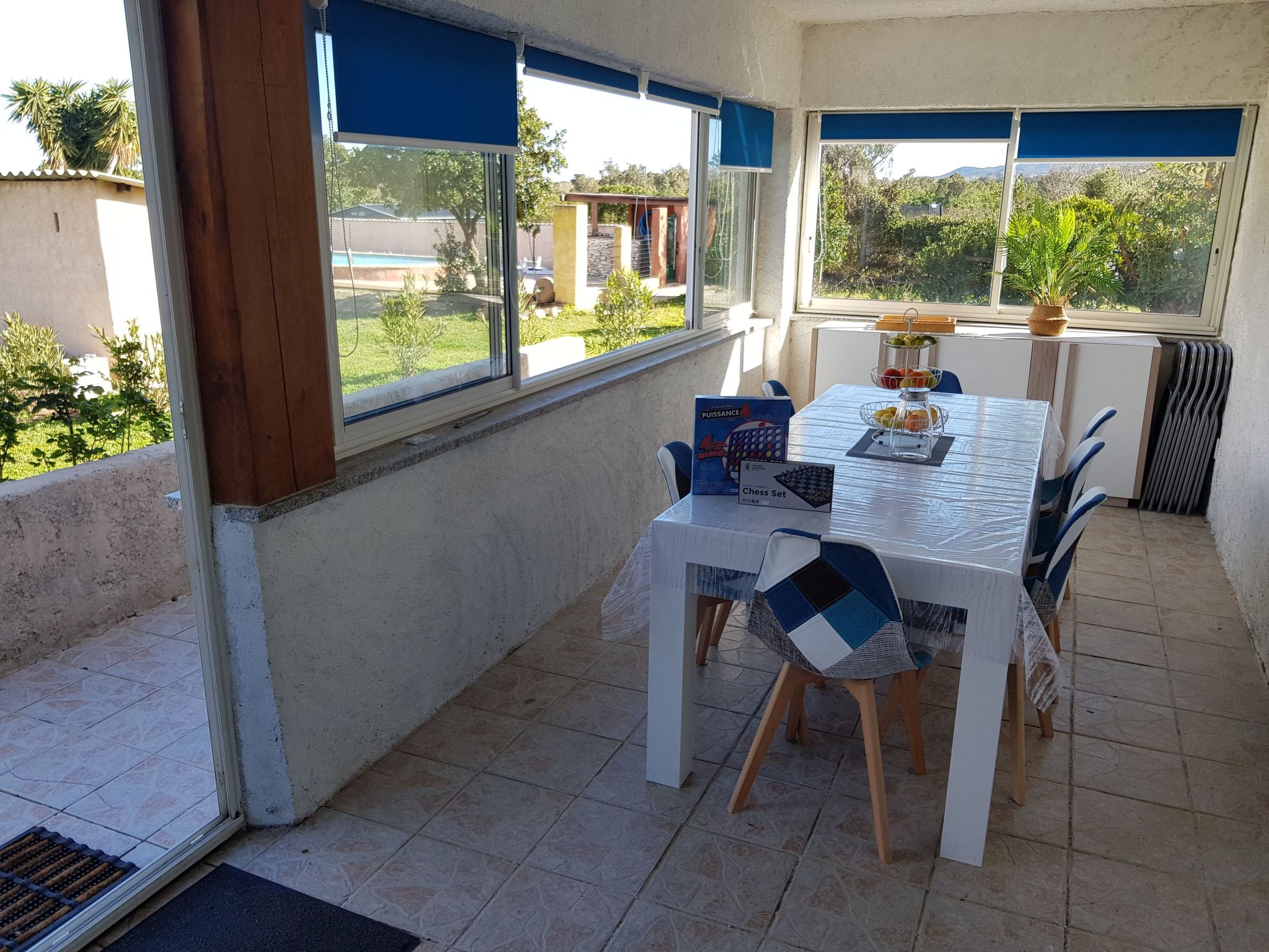 Palma Wohnung mit beheiztem Pool und privatem Garten, 1 Minute vom Meer entfern