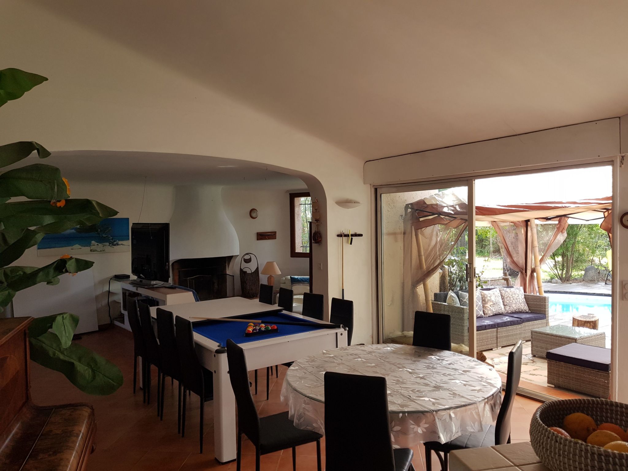 Villa La Marine mit beheiztem Pool, 5 Minuten zu Fuß vom Meer entfernt