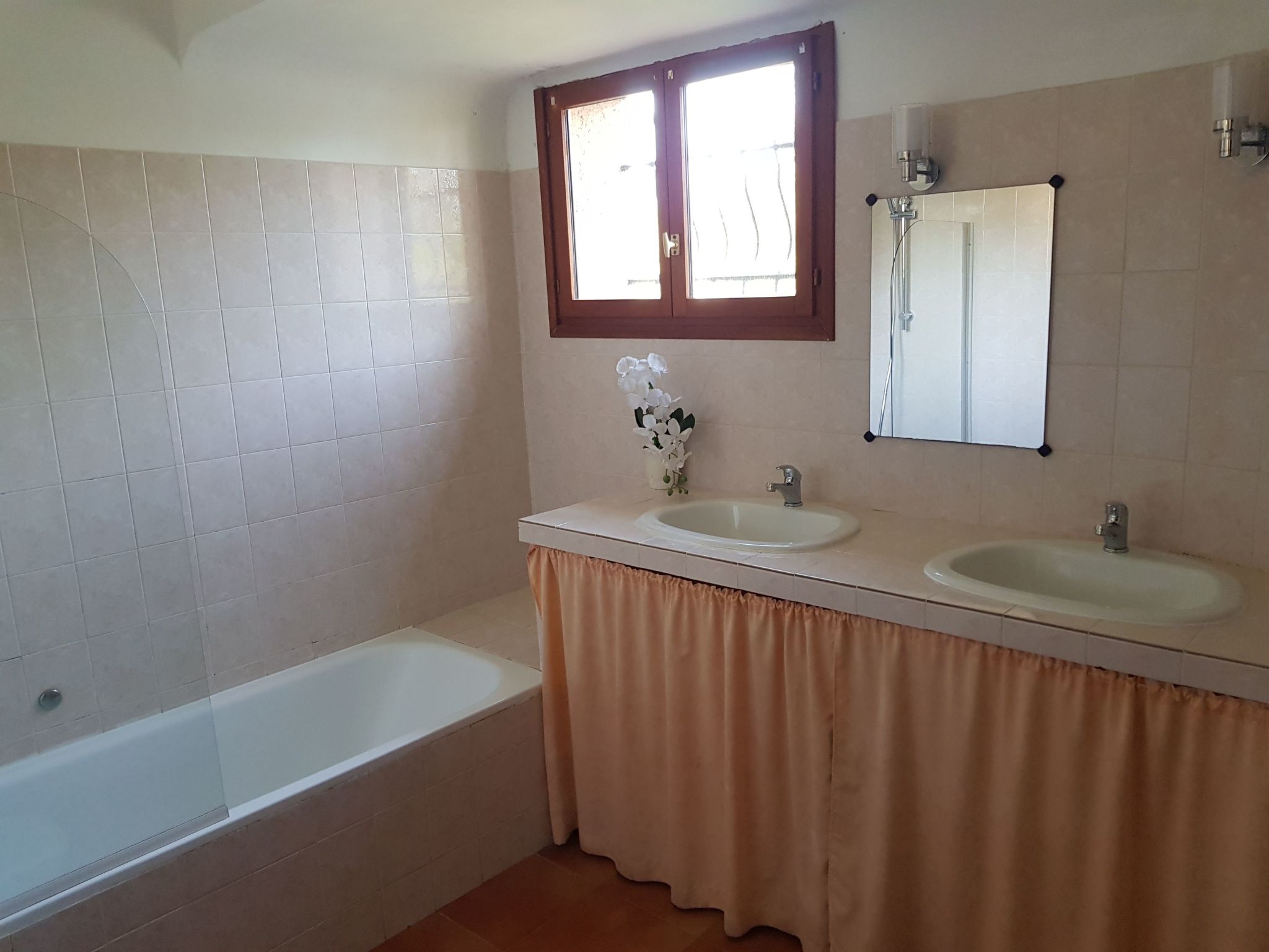 Villa La Marine mit beheiztem Pool, 5 Minuten zu Fuß vom Meer entfernt-Image-tags.info