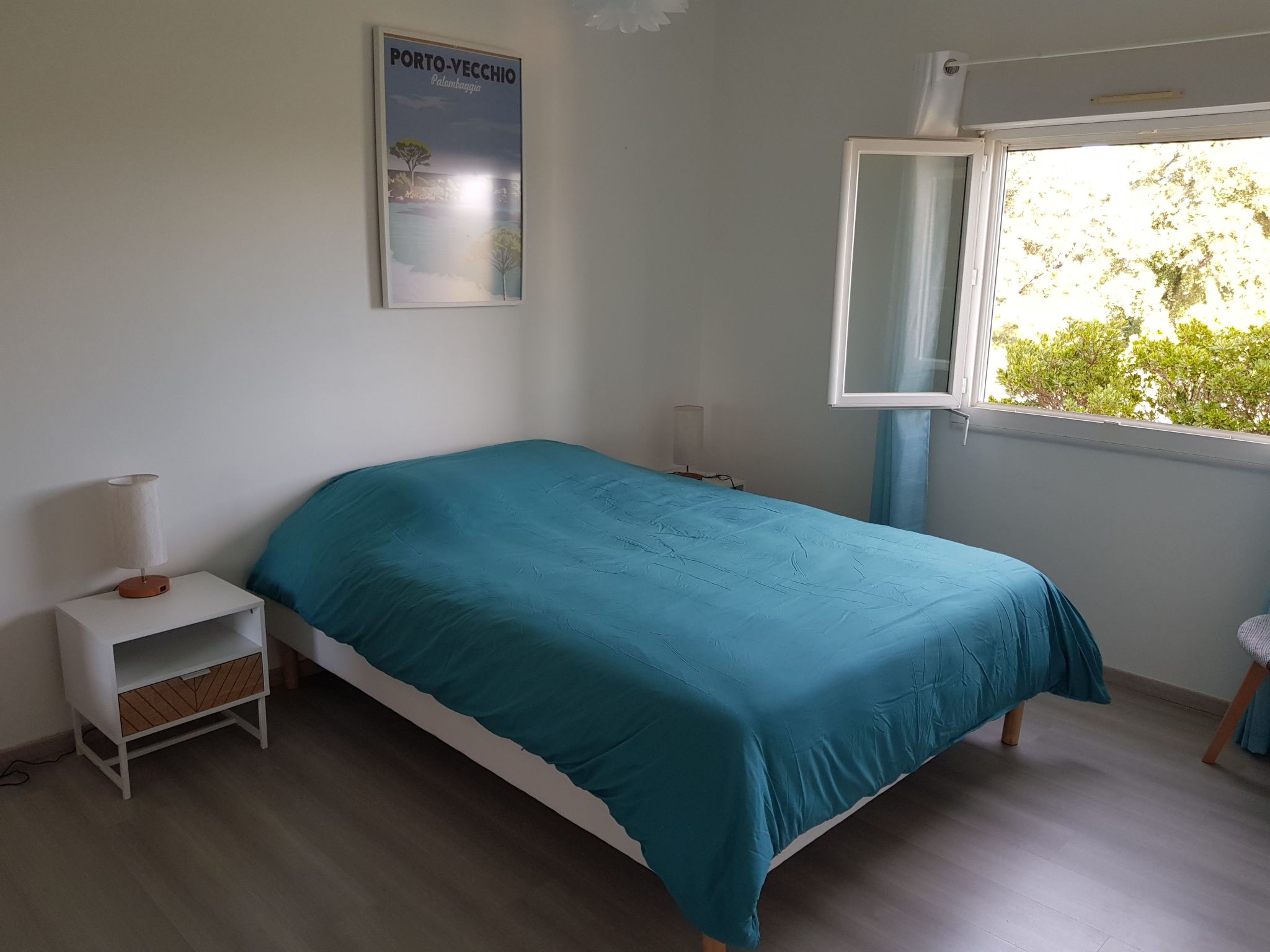 Ovu Wohnung mit beheiztem Pool und privatem Garten, 1 Minute vom Meer entfernt-Image-tags.info