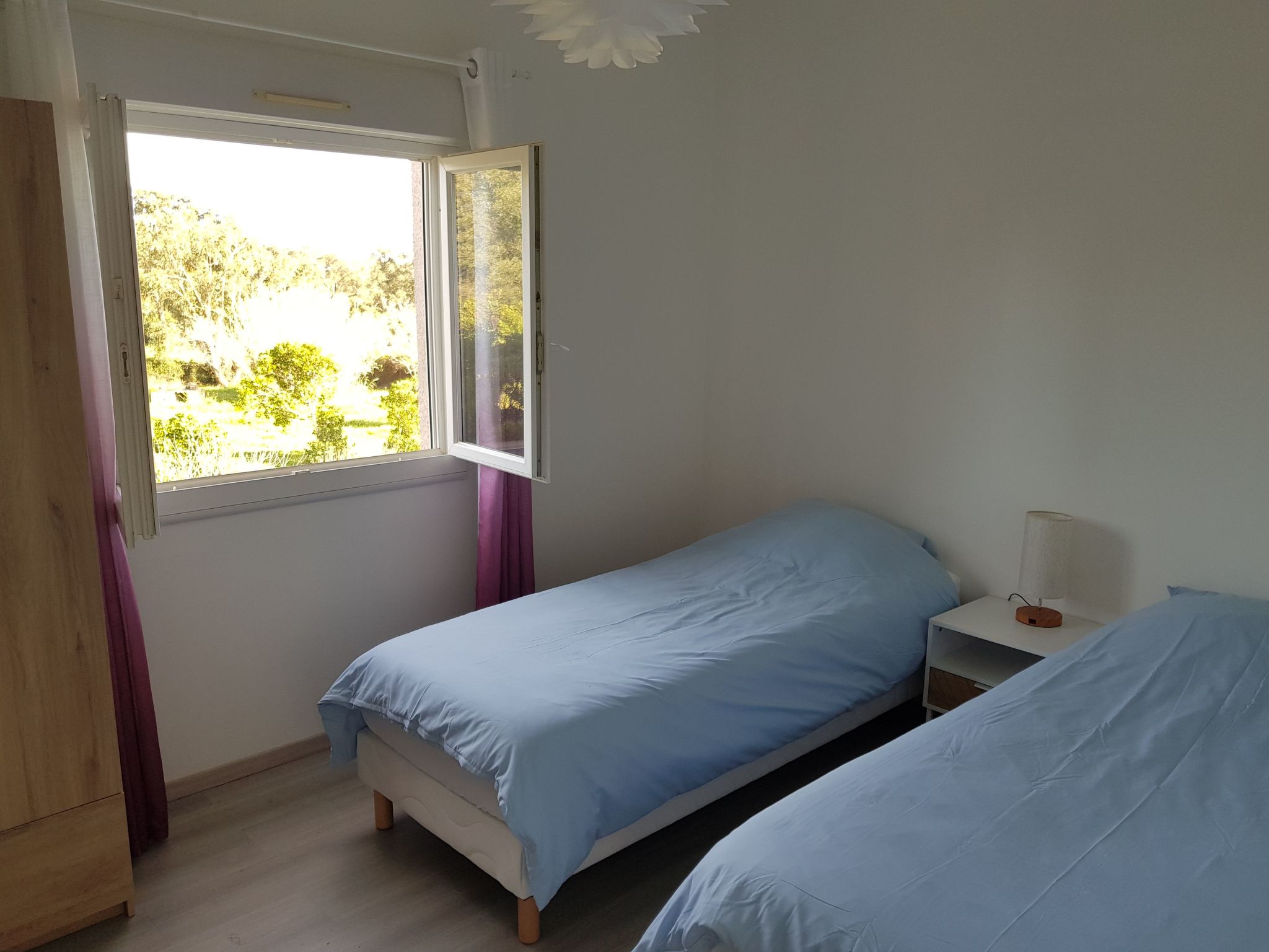 Ovu Wohnung mit beheiztem Pool und privatem Garten, 1 Minute vom Meer entfernt-Image-tags.info