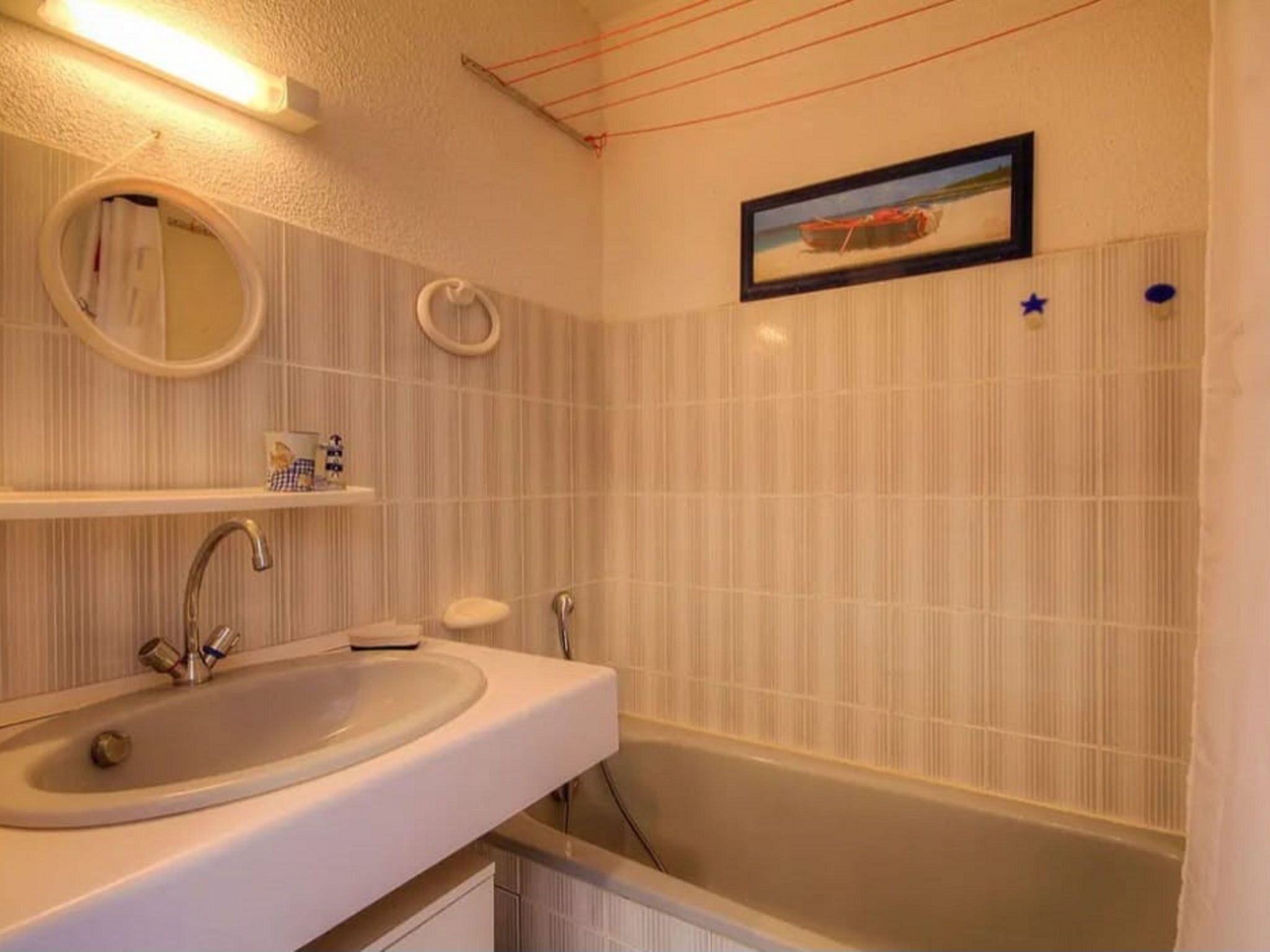 Blaue Flucht Korsika-Drinnen