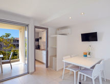 Knus appartement voor 4 op 150m van het strand met zwembad - thumbnail 6