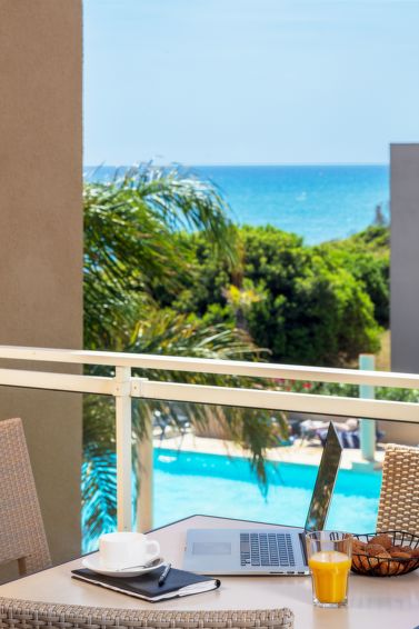 Search and Stay destination Santa-Lucia-di-Moriani, Corse - France from AU$ 94. MB4 piscine