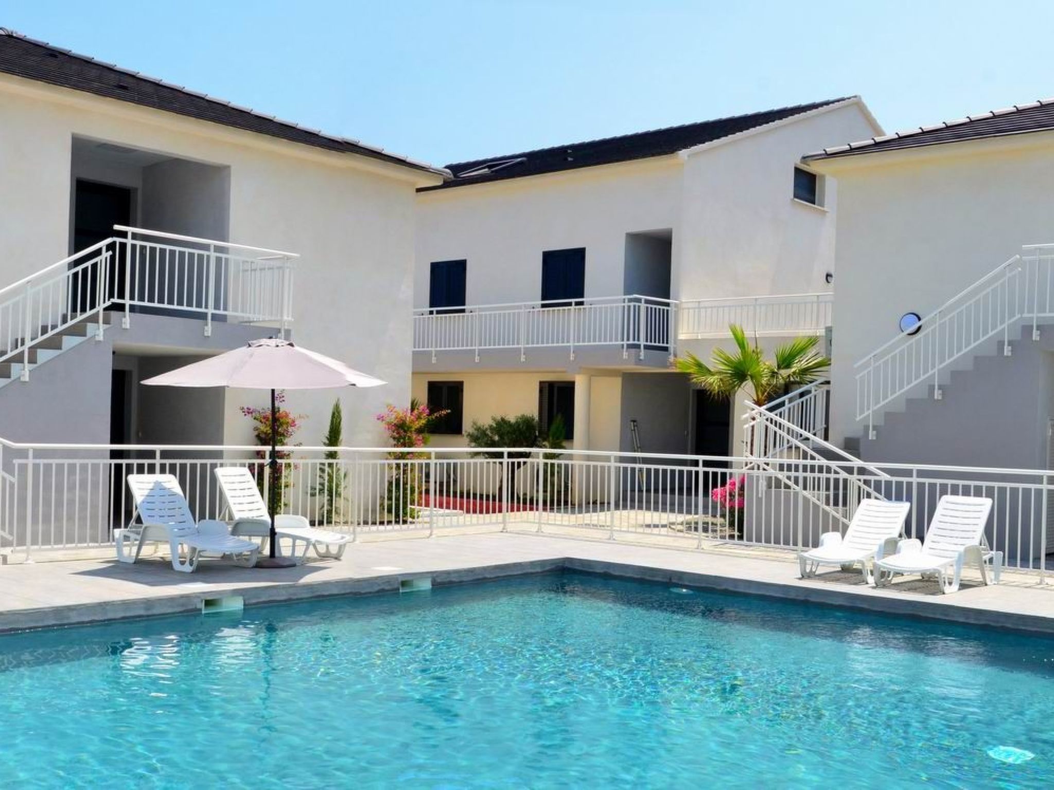 Photo of Marea Resort Wohnung mit Schwimmbad