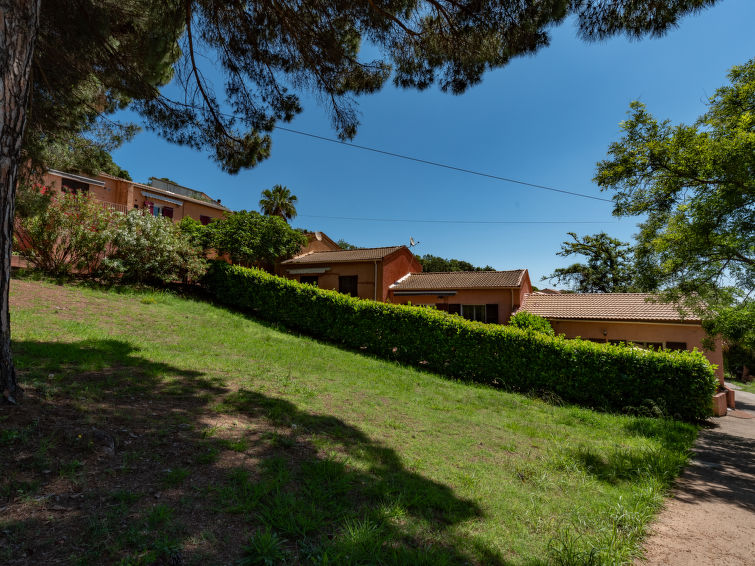 Search and Stay destination San-Nicolao, Corse - France from AU$ 262. Casa Angéline