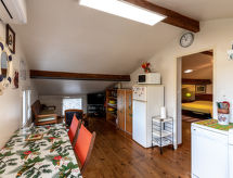 Villa Volpajola: Ruim vakantiehuis met zwembad op 800m van strand in Cervione - thumbnail 6