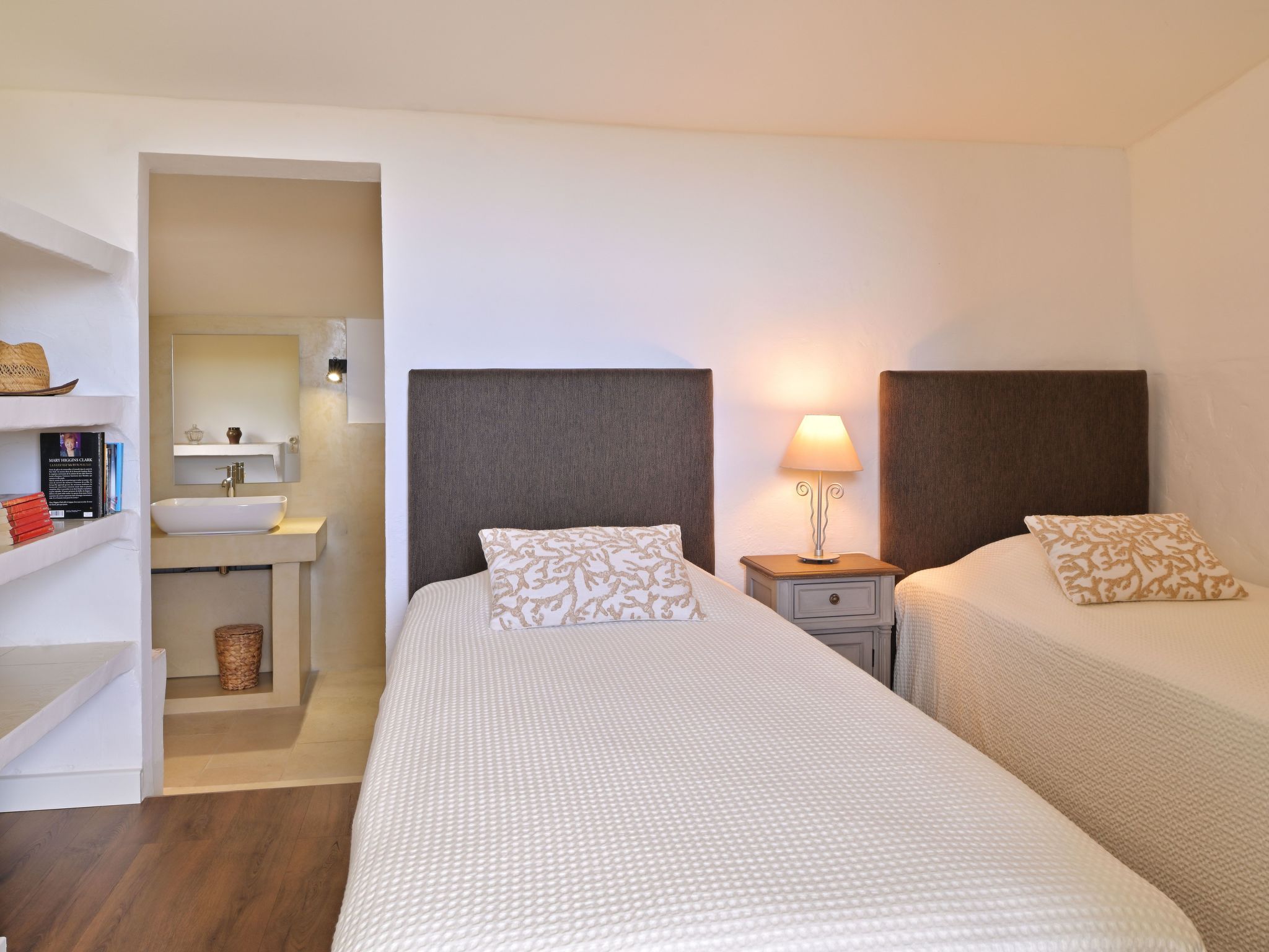 Domaine Punta della Guardia Maison A Figa mit Blick auf das Meer-Drinnen