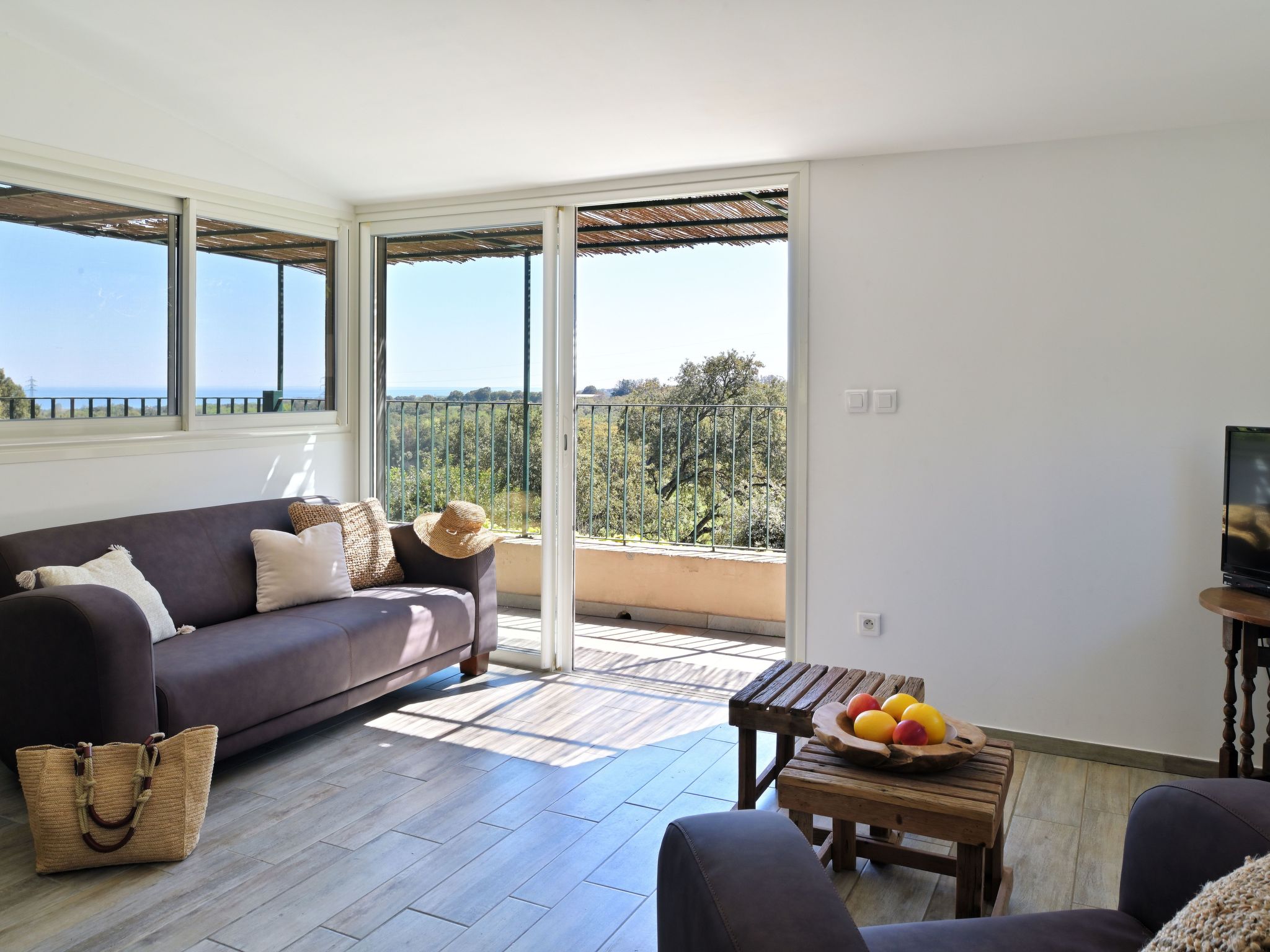 Domaine Punta della Guardia Maison A Figa mit Blick auf das Meer-Drinnen