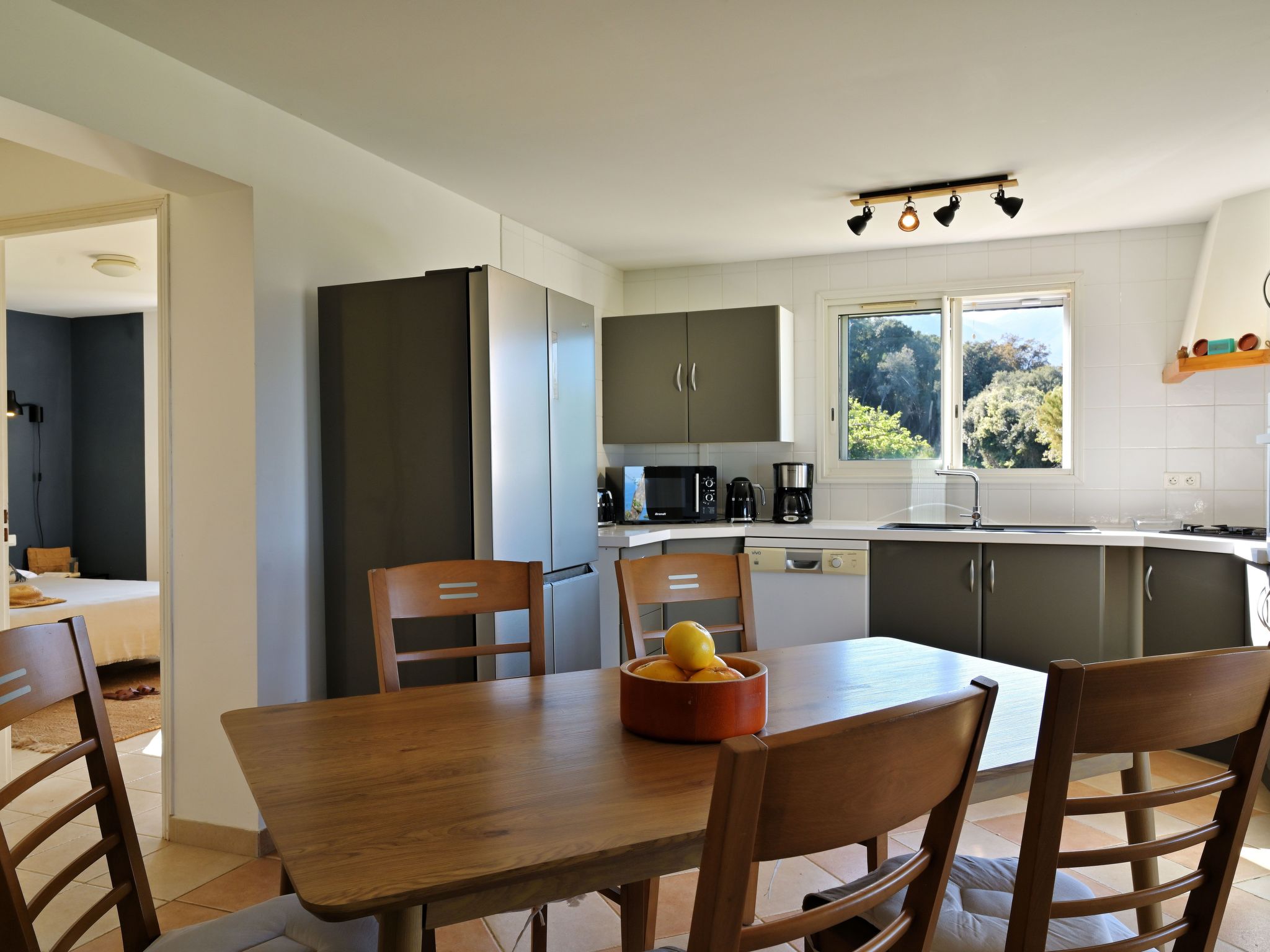 Villa mit Meerblick U Castagnu in geschützter Natur-Drinnen