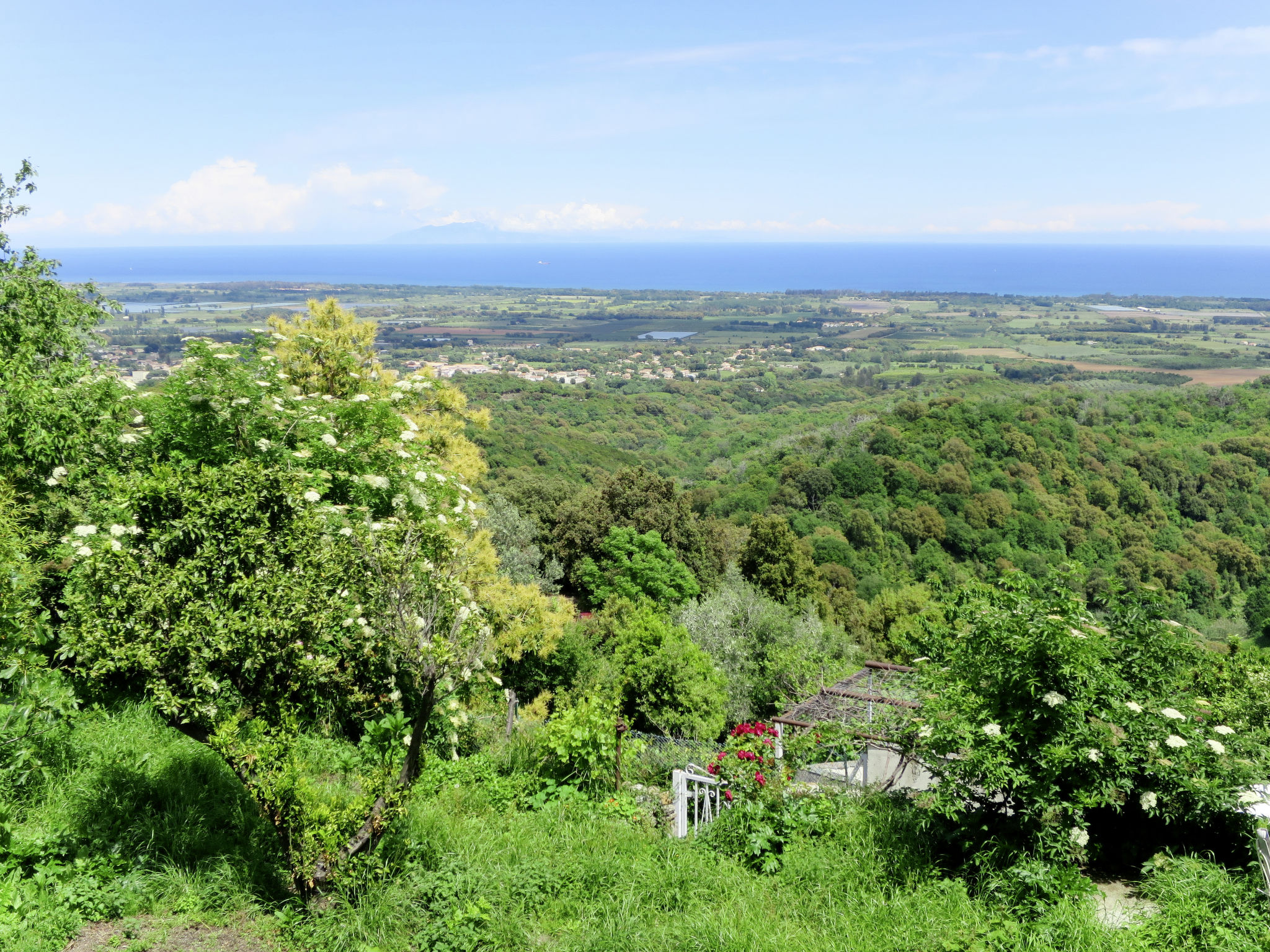Villa mit Meerblick U Castagnu in geschützter Natur-Umgebung