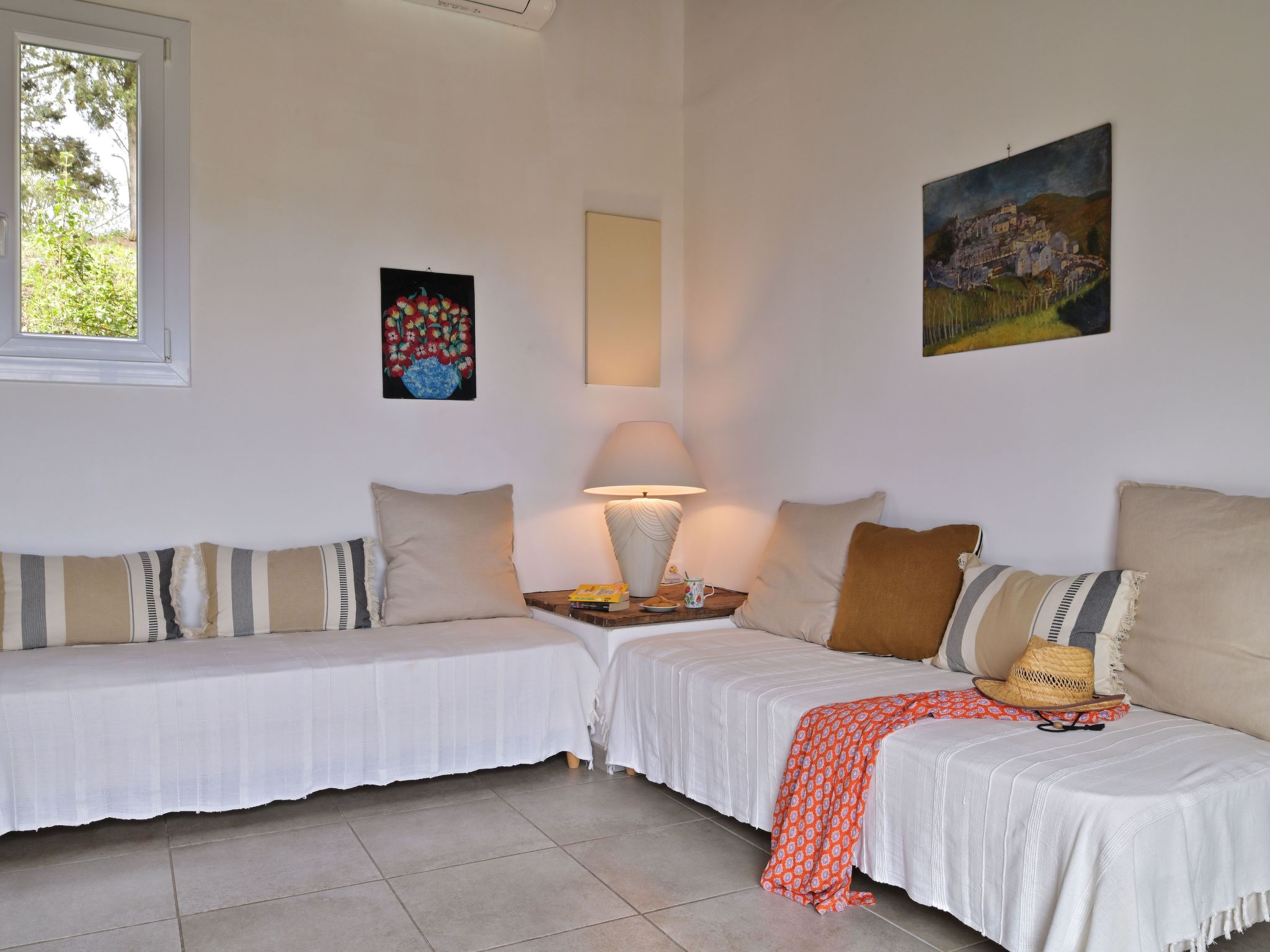 Weingut Punta della Guardia Panorama von Macchia und Meer-Drinnen