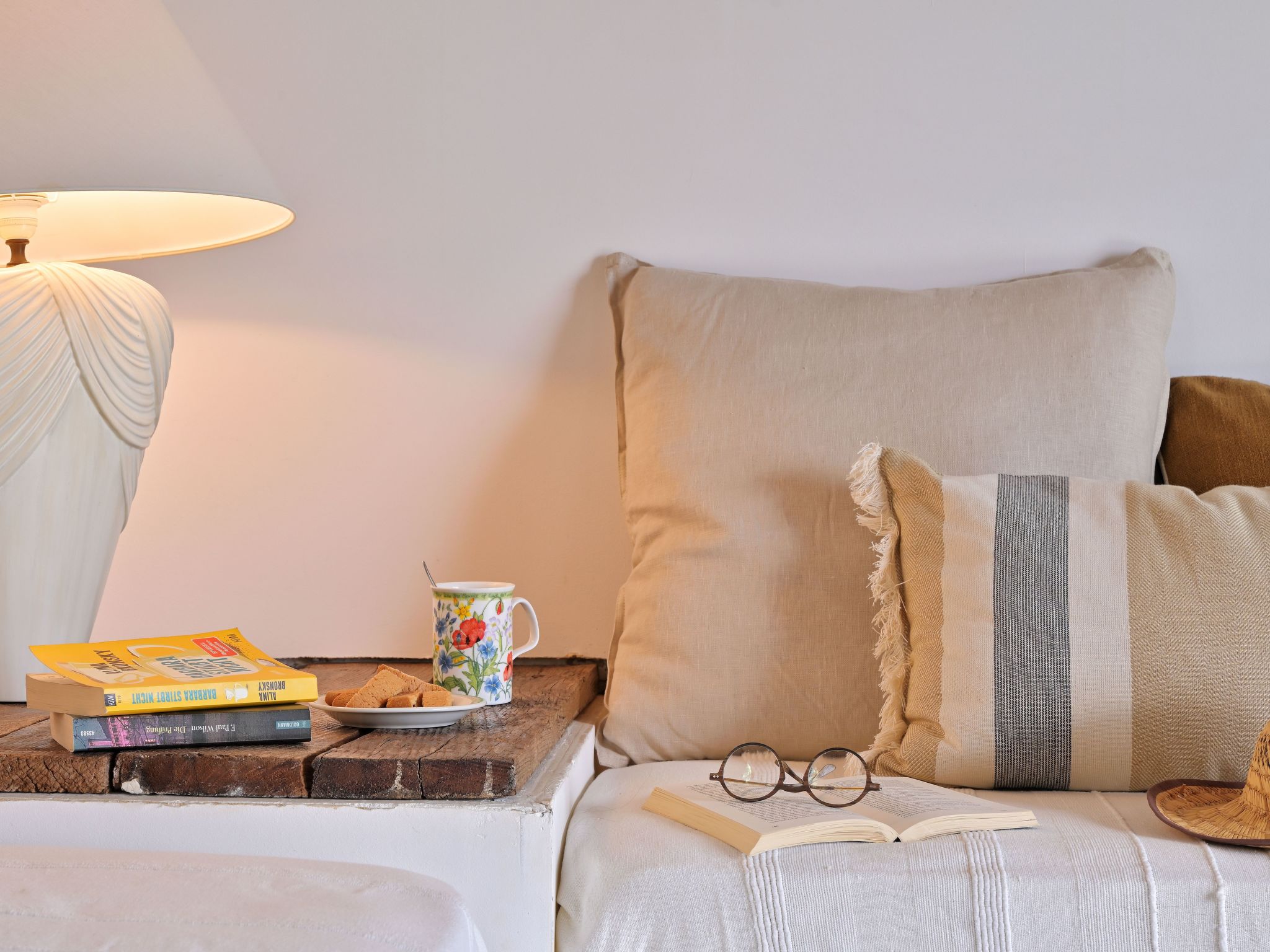 Weingut Punta della Guardia Panorama von Macchia und Meer-Drinnen