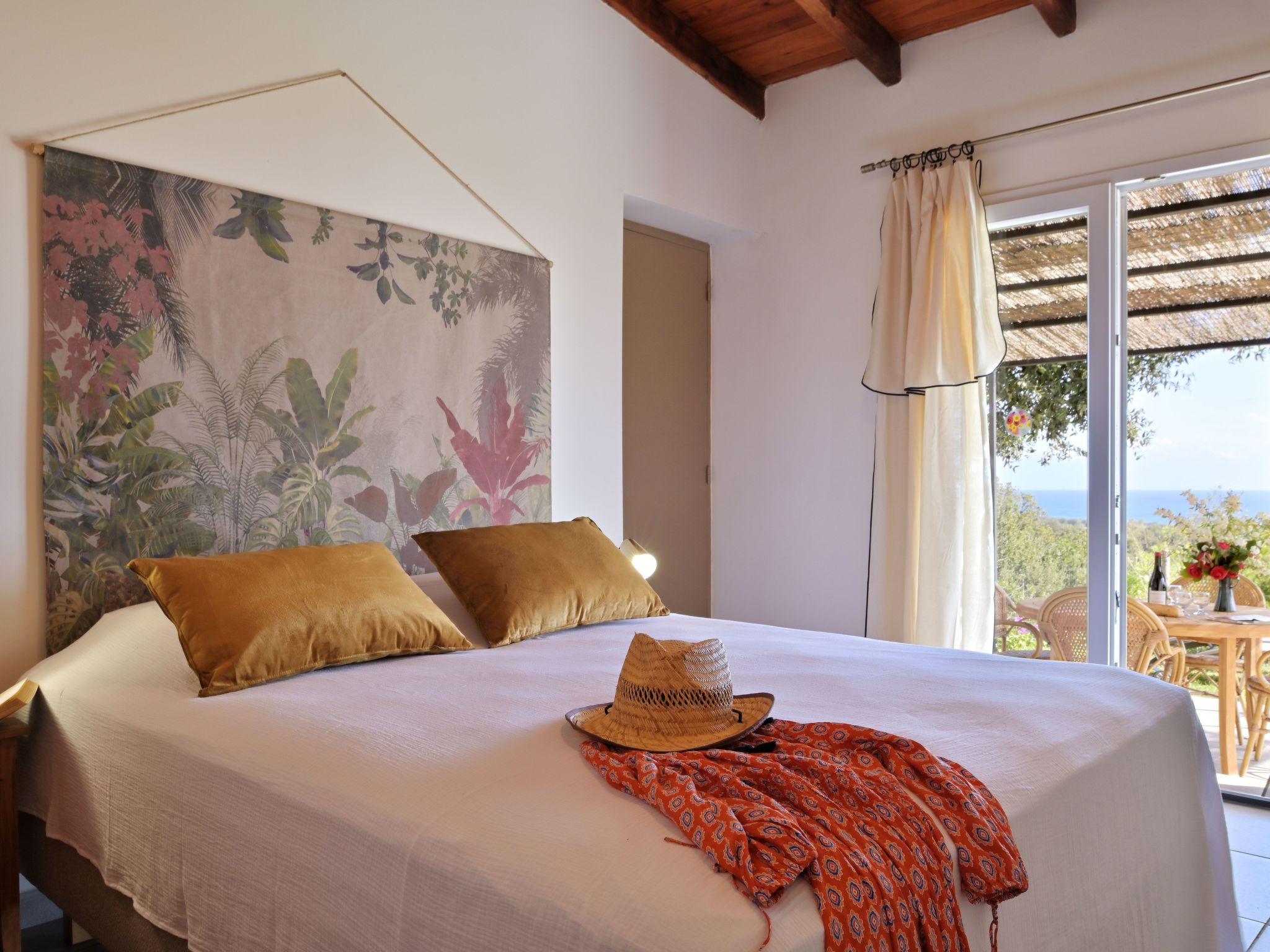 Weingut Punta della Guardia Panorama von Macchia und Meer-Drinnen