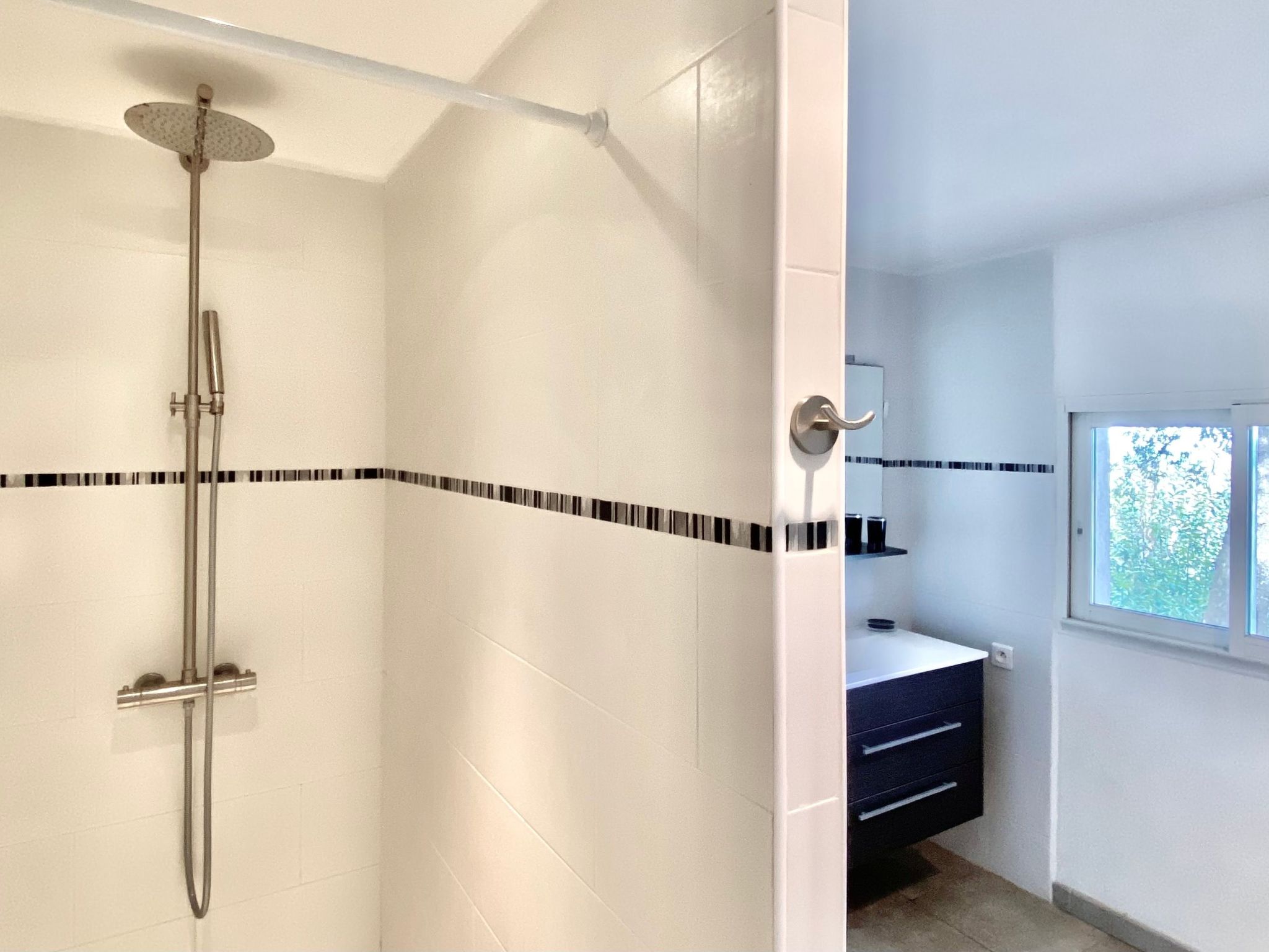 Weingut Punta della Guardia Panorama von Macchia und Meer-Drinnen