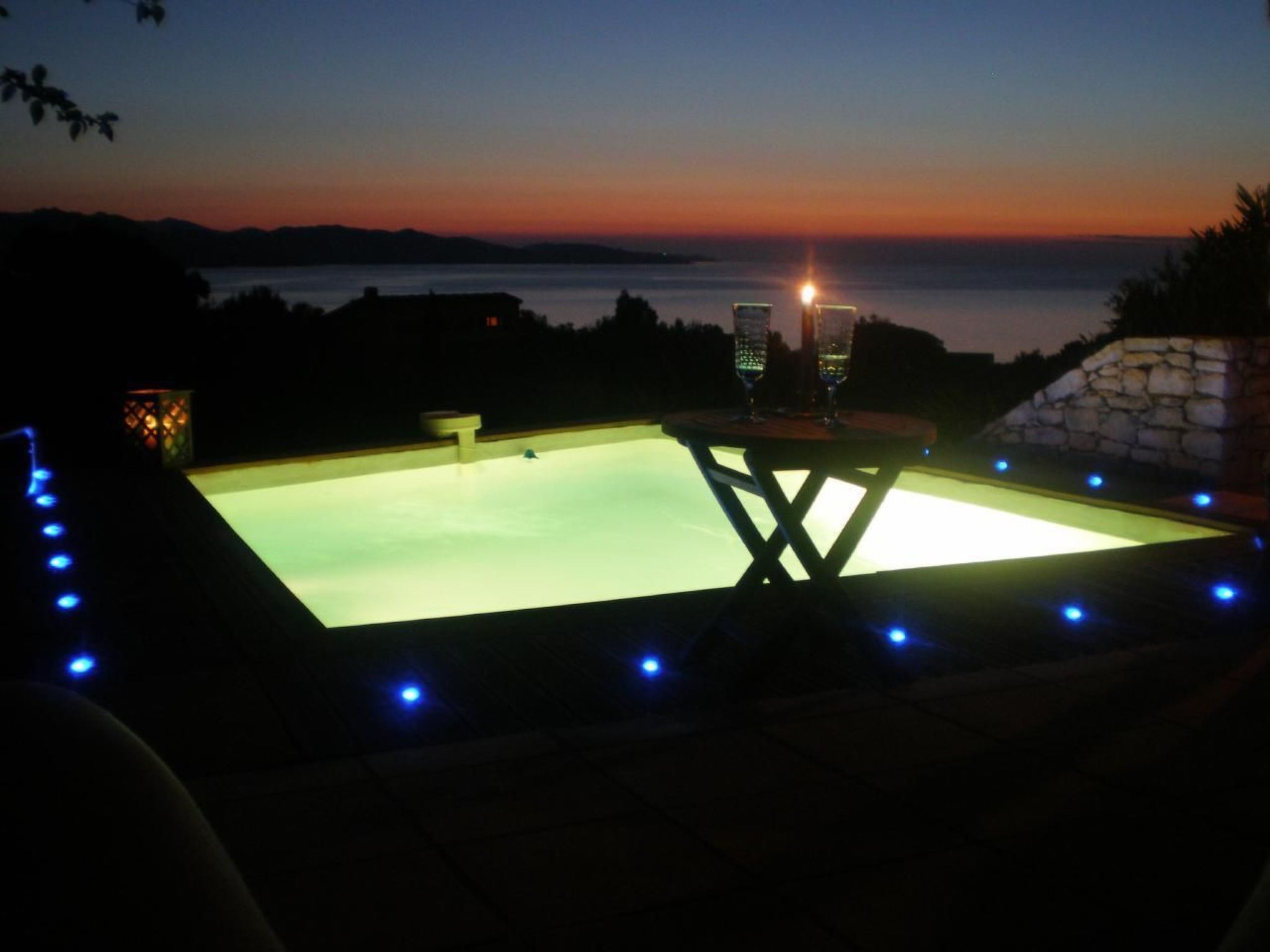 Pont de bateau, Meerblick mit privatem Pool-Drinnen