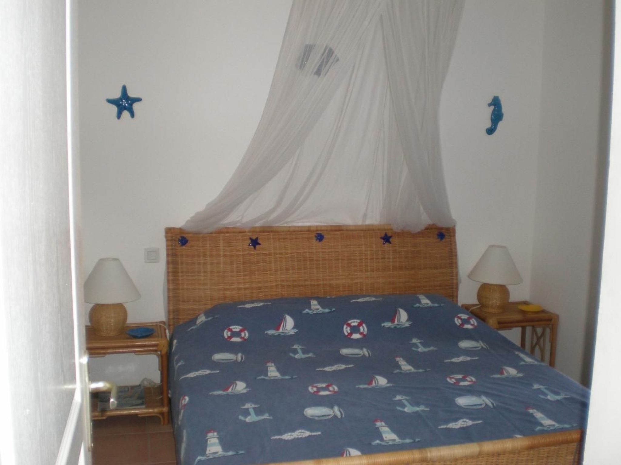 Pont de bateau, Meerblick mit privatem Pool-Drinnen