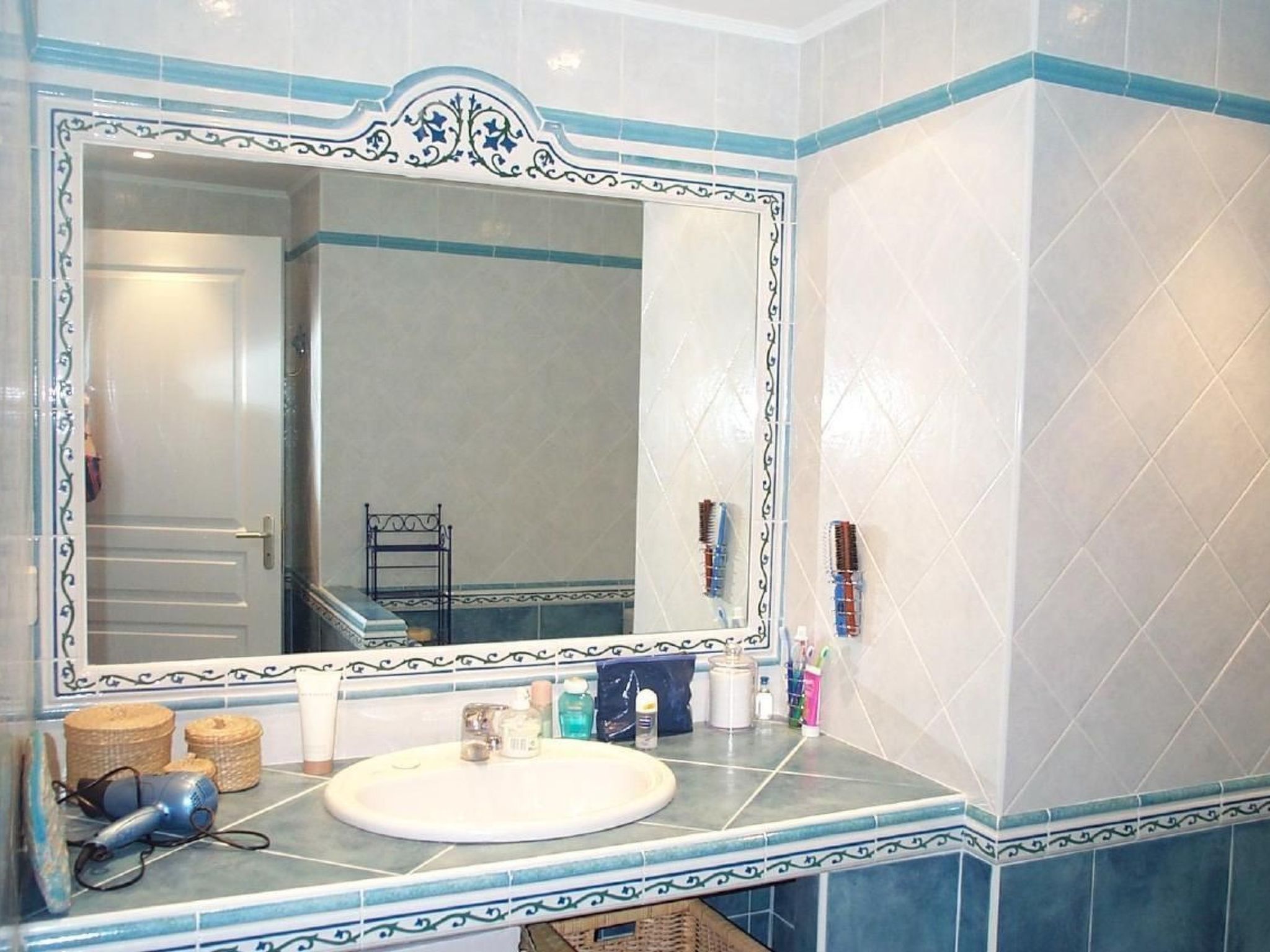 Pont de bateau, Meerblick mit privatem Pool-Drinnen