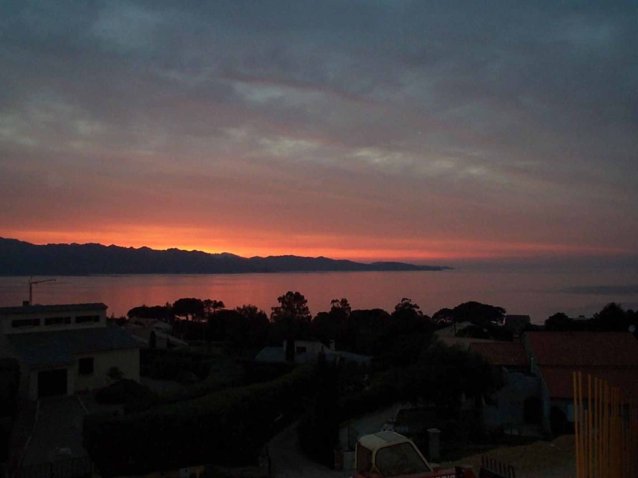 Pont de bateau, Meerblick mit privatem Pool-Drinnen