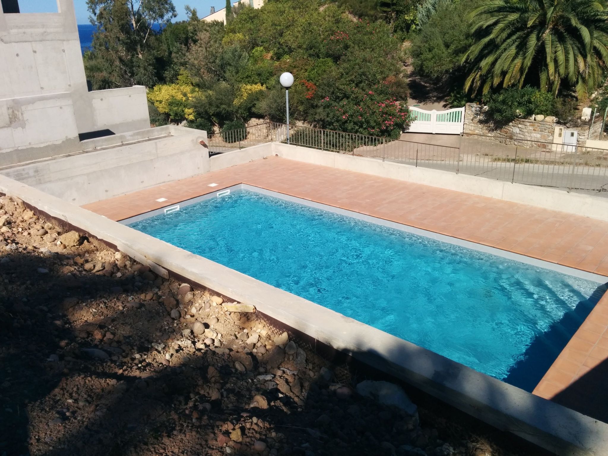 Pont de bateau, Meerblick mit privatem Pool-Drinnen