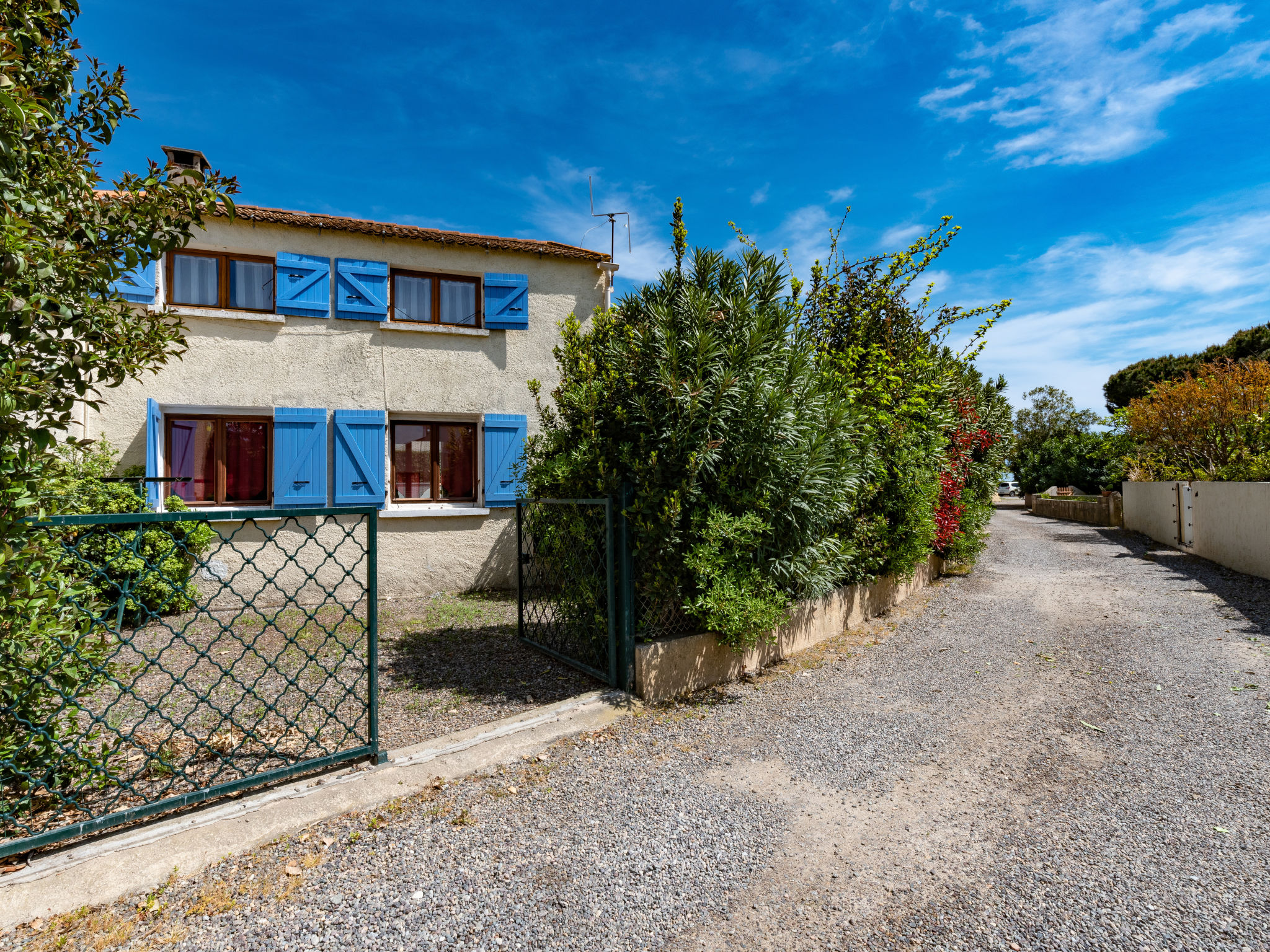 Ferienhaus mit umzäuntem Garten in Folelli (Frankreich) und 1 Hund erlaubt