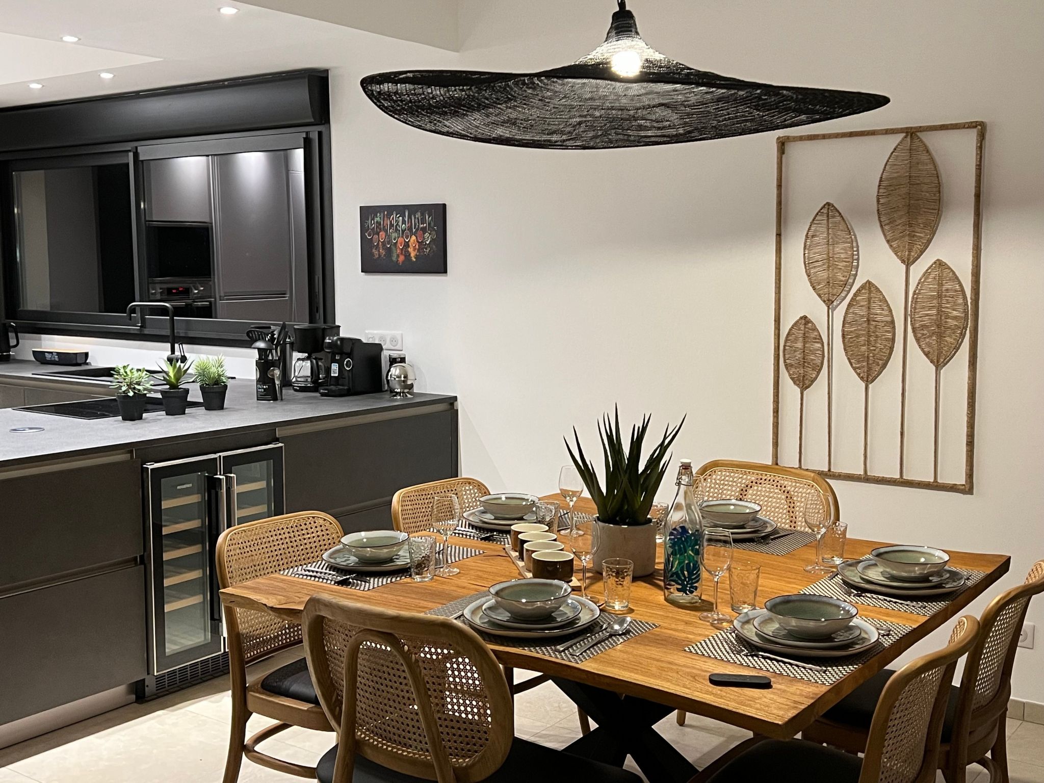 ISULA-RED_BEAUTIFUL_VIEW.-Image-tags.info